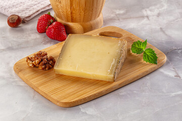 Gourmet hard aged yellow cheese