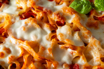 Dettaglio di lasagne al forno, pasta italiana 
