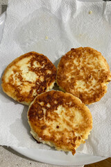 Traditional Ukrainian cheesecakes with sour cream