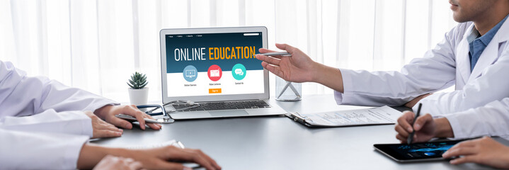 E-learning website with brisk sofware for student to study online on the internet network