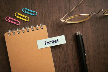 There is sticky note with the word Target. It is as an eye-catching image.