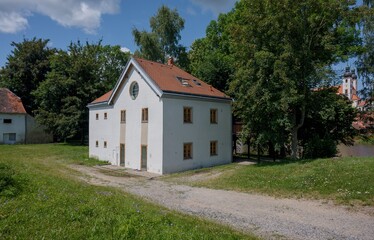 Domeček v Telči, slunečný letní den