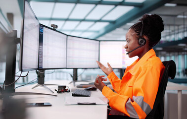 Emergency Call Center Professional Helps Aid African American Woman
