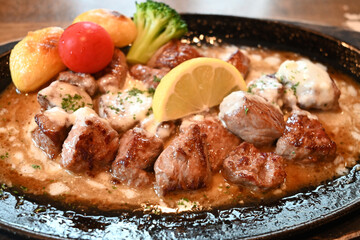 長崎県　佐世保名物　レモンステーキ（チーズのせ）