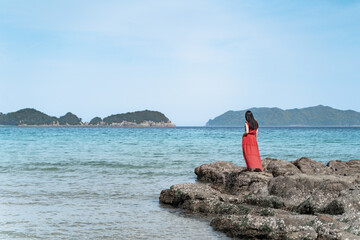 Woman Looking at Ocean④