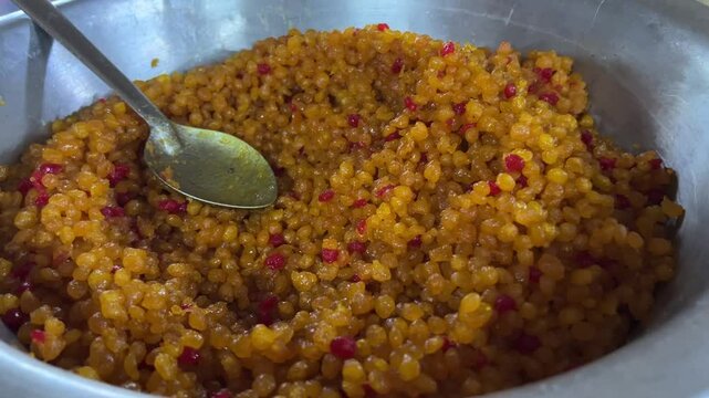 Bundia or Bonde, Bengali sweet dish 