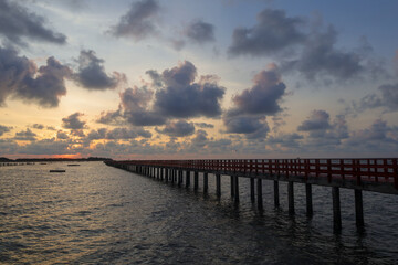 Soft sunlight makes the Red Bridge even more beautiful.