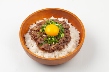 Bulgogi rice bowl is a dish made by marinating and grilling lean meat over a fire and then placing...