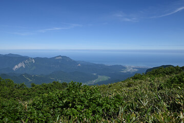Climbing Mount Amakazari, Niigata, Japan