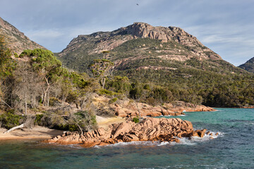 Honeymoon Bay is a beautiful, tiny, secluded little bay inside the Freycinet National Park - Coles Bay, Tasmania, Australia