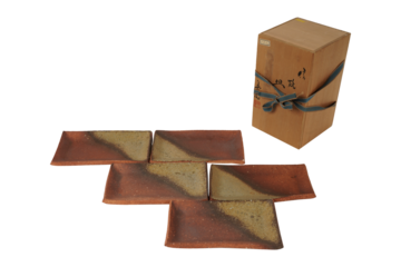 wooden blocks with a green background, Higashiyama 8.2-inch (20.8 cm) Sashimi Plate & Soy Sauce Plate