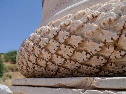 Ancient marble coloumn