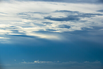 夏の朝　空と印象的な雲11