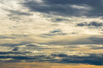 夏の朝　空と印象的な雲16