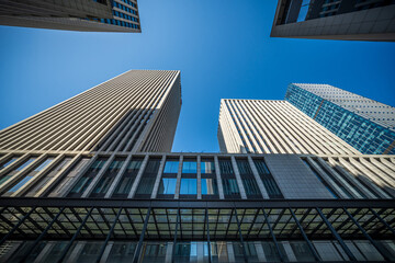 Obraz premium Captivating Perspectives of Modern Urban Architecture Reaching for the Sky