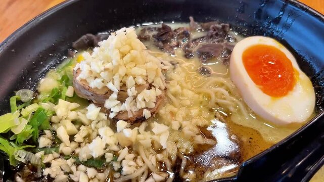 close up ramen with garlic chops
