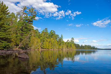 Fototapeta premium North Woods Lake on a Sunny Autumn Day