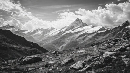 Obraz premium Majestic mountain range in monochrome