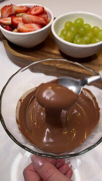 chocolate com frutas 