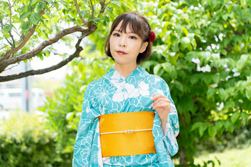 浴衣の日本人女性