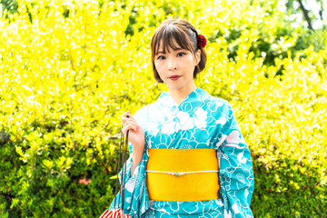 浴衣の日本人女性