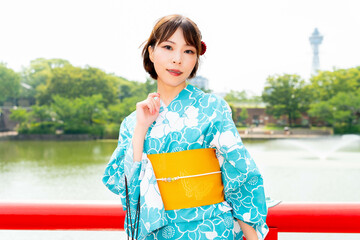 浴衣の日本人女性