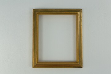 Photo frame outline, Close-up