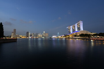 Marina Bay by Night: A Futuristic Canvas of Light and Reflection