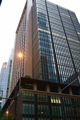 Obraz premium July 12, 2025. Chiyoda-ku, Tokyo, Japan.View of the Marunouchi area at night.