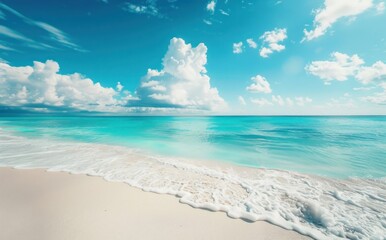 Obraz premium Idyllic tropical beach with crystal-clear turquoise waters and serene skies
