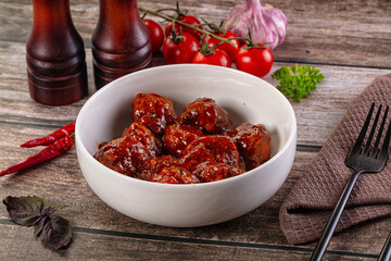 Beef meatballs with tomato sauce