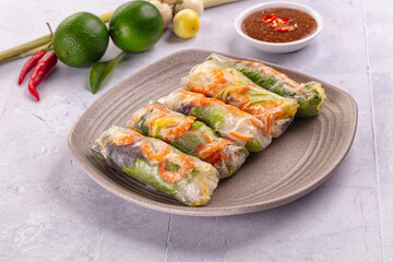 Vietnamese spring roll with prawn