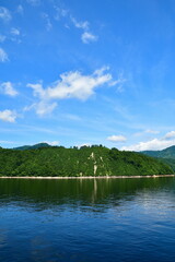 夏の奥只見湖（新潟県）