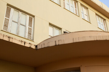 Detalhe da arquitetura do Grande Hotel de Goi&acirc;nia. Arquitetura no estilo Art Deco.