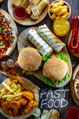 Foods enhancing the risk of cancer. Junk food