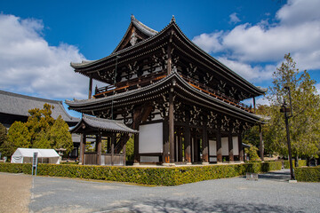 Obraz premium pavilion in the park