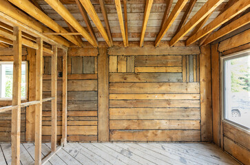 Carré de bois d'une maison des années 50