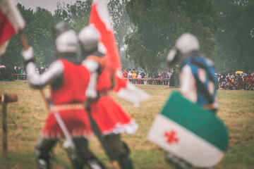 Bitwa pod Grunwaldem, średniowieczna bitwa z Krzyżakami, rekonstrukcja. Średniowieczne rycerstwo.