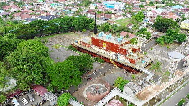 The ship that was stranded in the middle of Banda Aceh city has become a museum and a memorial to the devastating earthquake and tsunami that hit Aceh in 2004.
