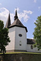 Historische Kirche im Rüthener Ortsteil Kallenhardt in Nordrhein-Westfalen	