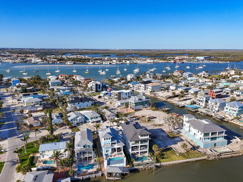 Waterfront homes and vacation rentals in Fort Myers Beach on Estero Island, southwest Florida in Lee County