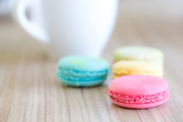 French colorful macarons