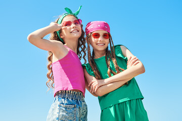 carefree summer girls