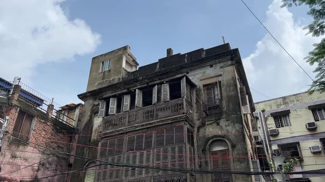 Vintage Zamindar badi in bad shape in the city of Kolkata.
