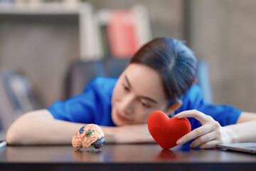 Between your brain and your heart, which one should you choose?