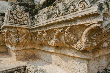 Ancient patterns on the temple walls
Ps. public Domain