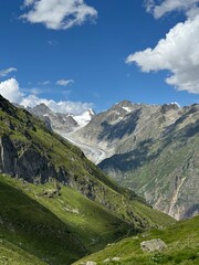 Obraz premium Fieschergletscher View from the Fiescheralp to Bettmerhorn Hiking Trail in the Swiss Alps