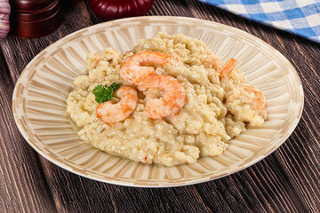 Gourmet risotto with prawn and cheese