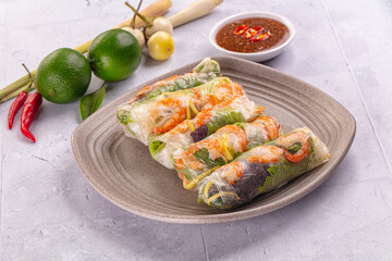 Vietnamese spring roll with prawn