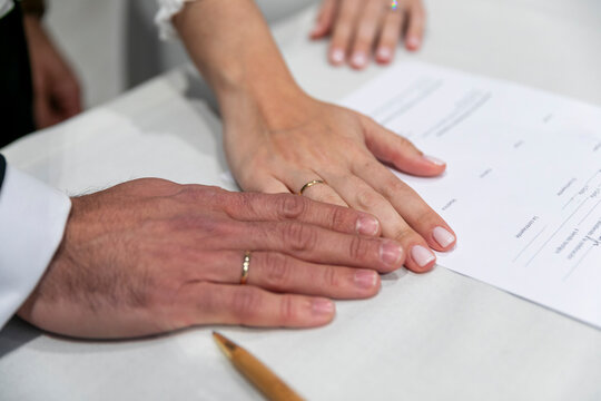 mano, agiotaje, equipo, trabajo en equipo, mujer, junto, participaci&oacute;n, boda, cuidado, &eacute;xitos, novia, amor, anillas, trabajar, asociaci&oacute;n, amor, juntos, casados, marido y mujer